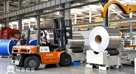 屋顶压瓦料用铝卷-厂房用铝板-3004铝板-铝板原材厂家-金年会铝业压瓦铝板料